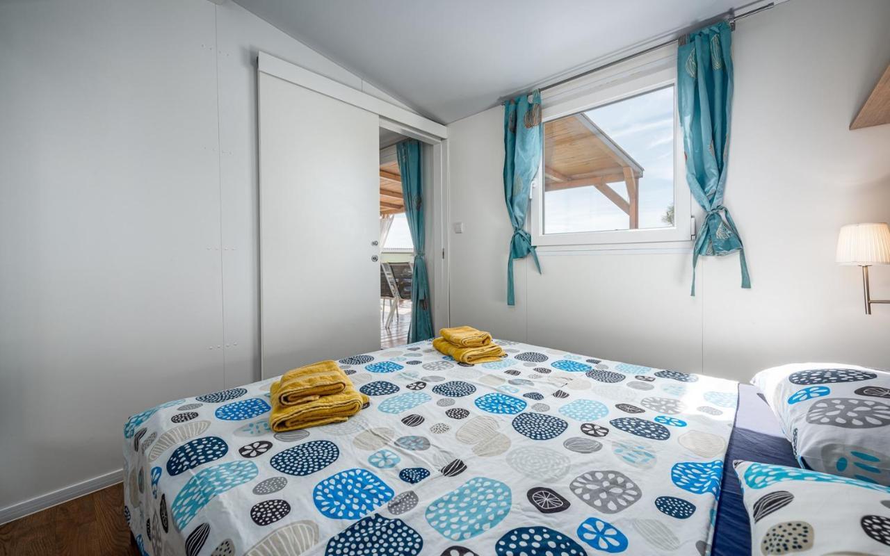 Panorama Mobile Homes In Camping Park Umag Room photo